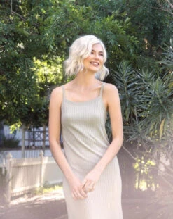 Ella Wig By Rene Of Paris | Mono Part -Wig Promotion Store Ella Satin Pearl 18930