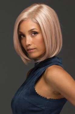 Jamison Wig By Estetica -Wig Promotion Store Jamison SMOKYROSE 1 60ee46fe 884b 4fd4 b2fb b03ee0d02d57