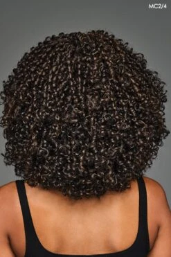 Makayla Wig By Kim Kimble | Heat-Friendly Synthetic -Wig Promotion Store KK Makayla Model2 Side3