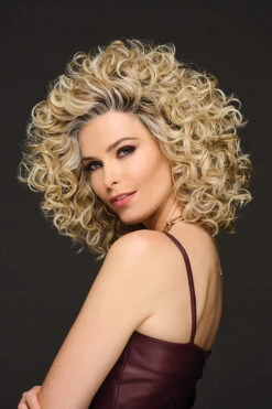 Click Click Flash Wig By Raquel Welch -Wig Promotion Store RW ClickClickFlash Model2 Front2