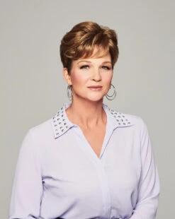 Lyric Top Piece By Raquel Welch 24 Lyric Top Piece By Raquel Welch -Wig Promotion Store RW Lyric Model Front1