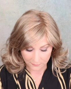 Sonia Wig By Envy 31 Sonia Wig By Envy -Wig Promotion Store SoniaEnvyGingerCreamTop