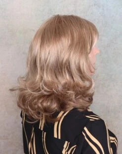 Sonia Wig By Envy 32 Sonia Wig By Envy -Wig Promotion Store SoniaEnvyGingerCreamside