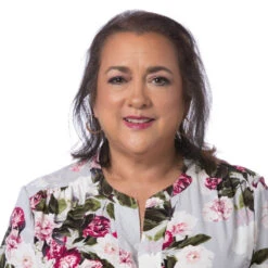 Total Topper By Toni Brattin | Heat Friendly Synthetic -Wig Promotion Store TB TotalTopper Product Before1